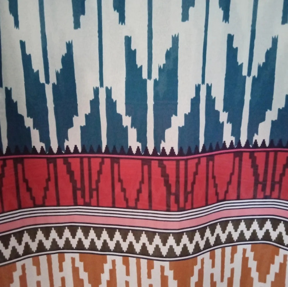 Anthropologie Maeve Rohana Embellished Henley Top Ikat‎ Print Size 0 - Picture 7 of 10